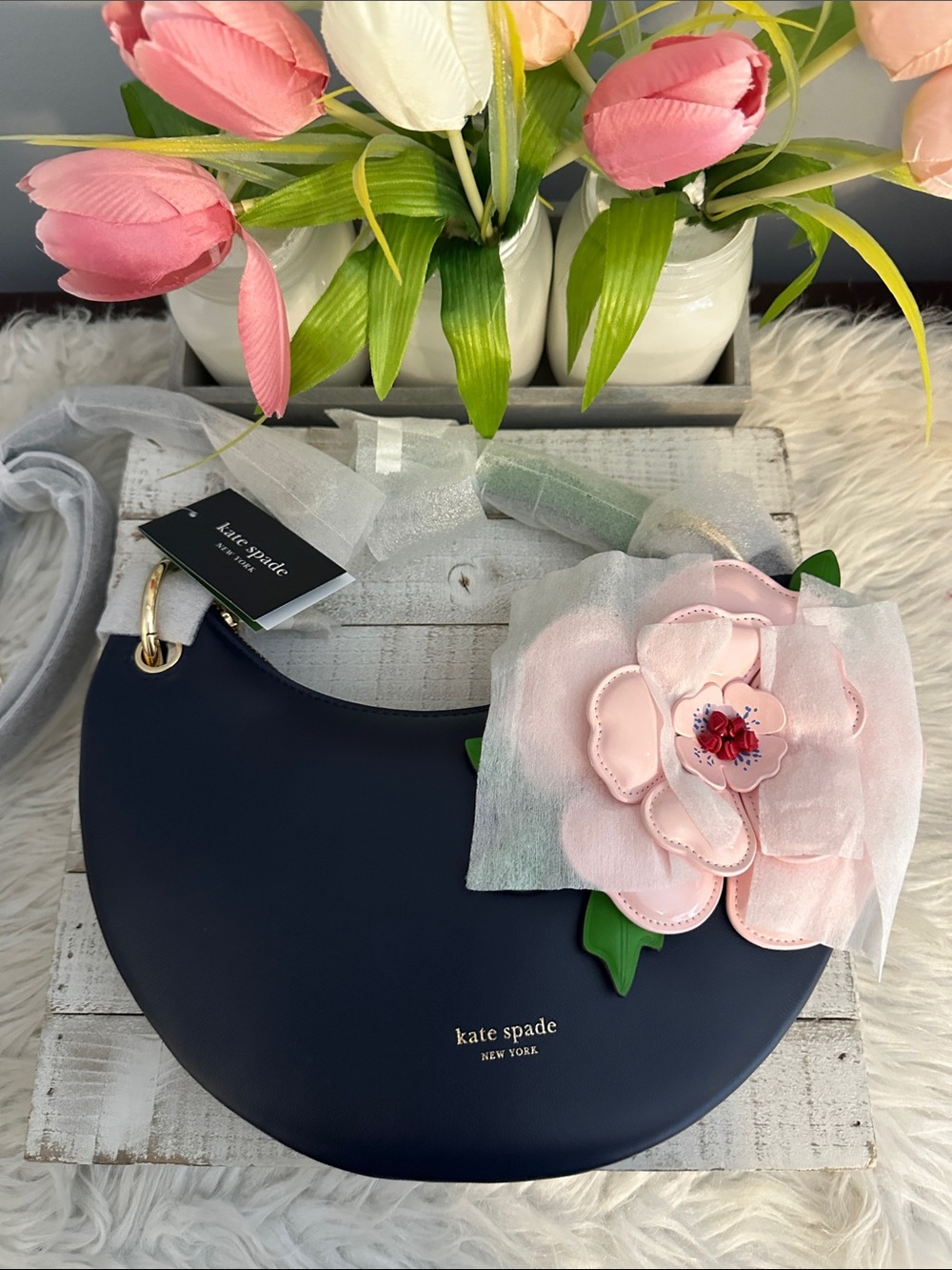 Nwt Kate spade floral appliqué expo top handle bag - Picture 3 of 10